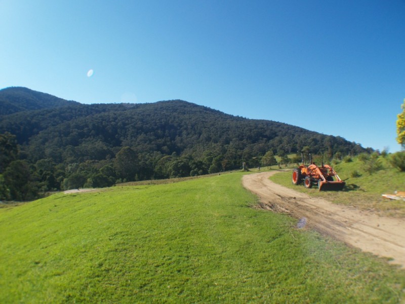 169 Clarkes Rd, Bega NSW 2550