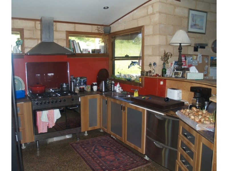 169 Clarkes Rd, Bega NSW 2550