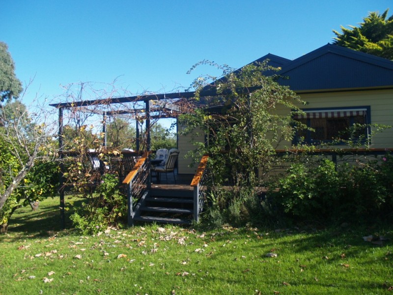 169 Clarkes Rd, Bega NSW 2550