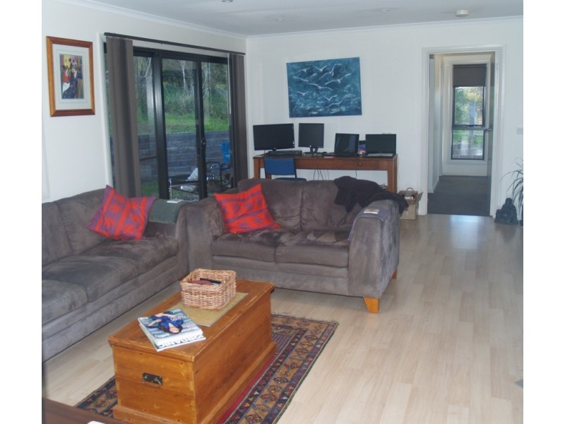 3 Queen St, Candelo NSW 2550