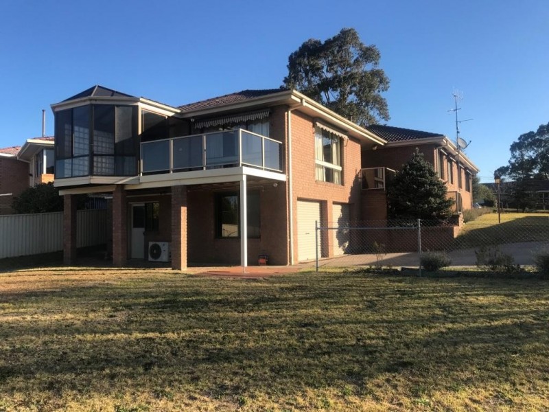 14 Tathra Rd, Bega NSW 2550