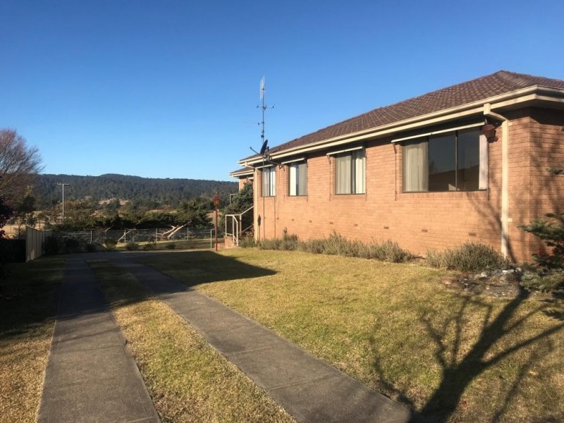 14 Tathra Rd, Bega NSW 2550