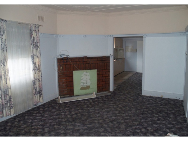 40 Carp St, Bega NSW 2550