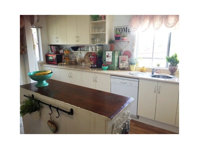 13 Spindler St, Bega NSW 2550