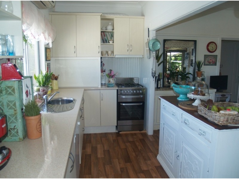 13 Spindler St, Bega NSW 2550