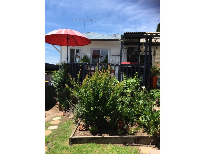 13 Spindler St, Bega NSW 2550