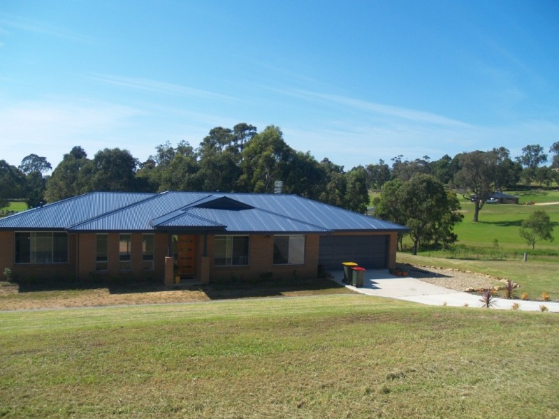 32 Stringy Park Close, Bega NSW 2550