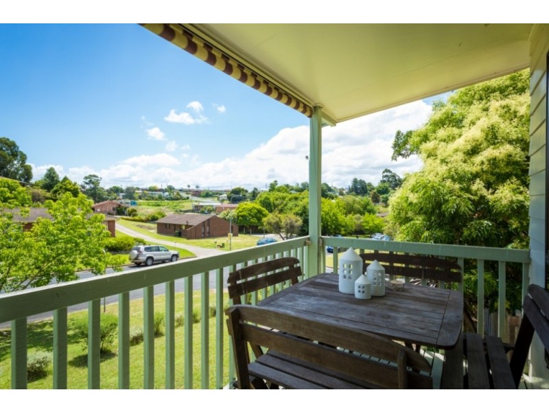 6 Game Crescent,, Bega NSW 2550