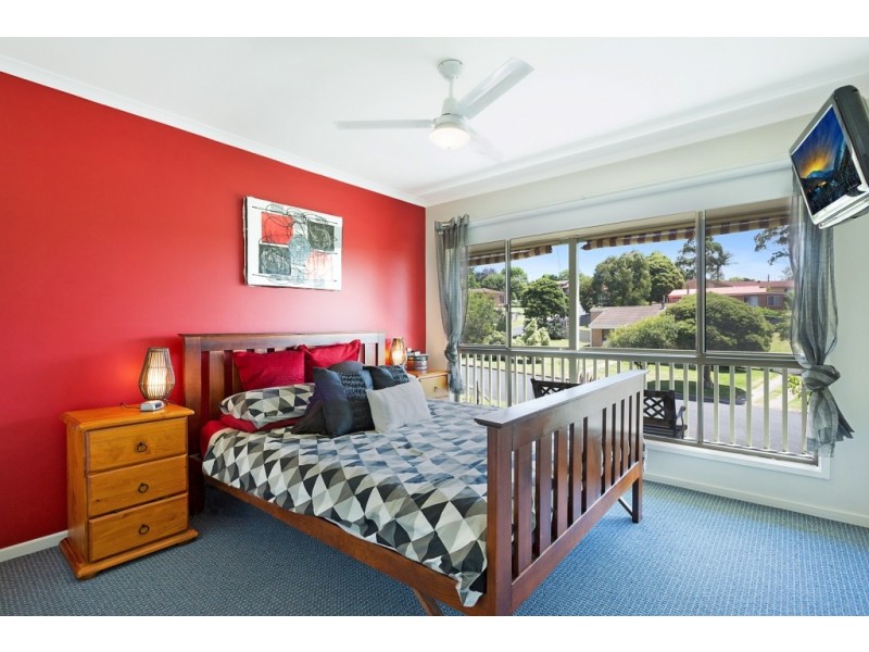 6 Game Crescent,, Bega NSW 2550