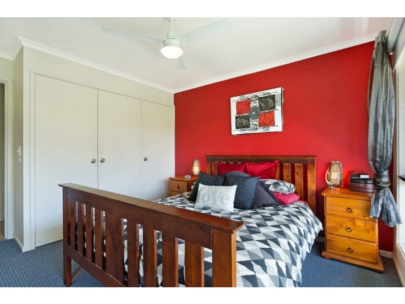 6 Game Crescent,, Bega NSW 2550