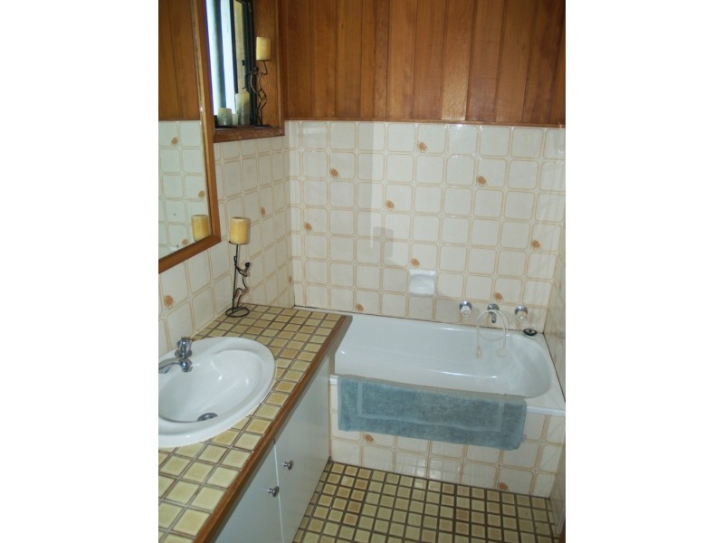 19 Kooringal Place, Bega NSW 2550