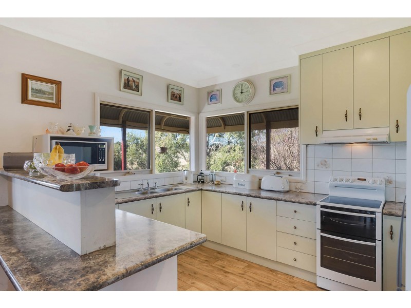 42 Springfield Rd, Kameruka NSW 2550