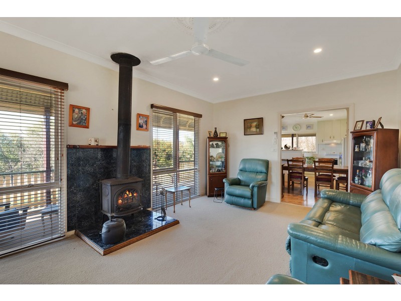 42 Springfield Rd, Kameruka NSW 2550