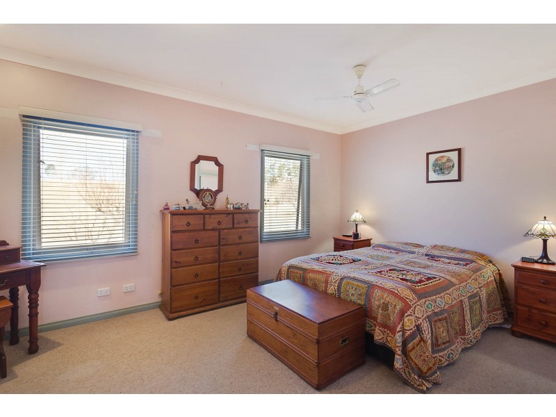 42 Springfield Rd, Kameruka NSW 2550