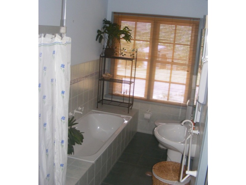 33 Moorlands Lane, Frogs Hollow NSW 2550