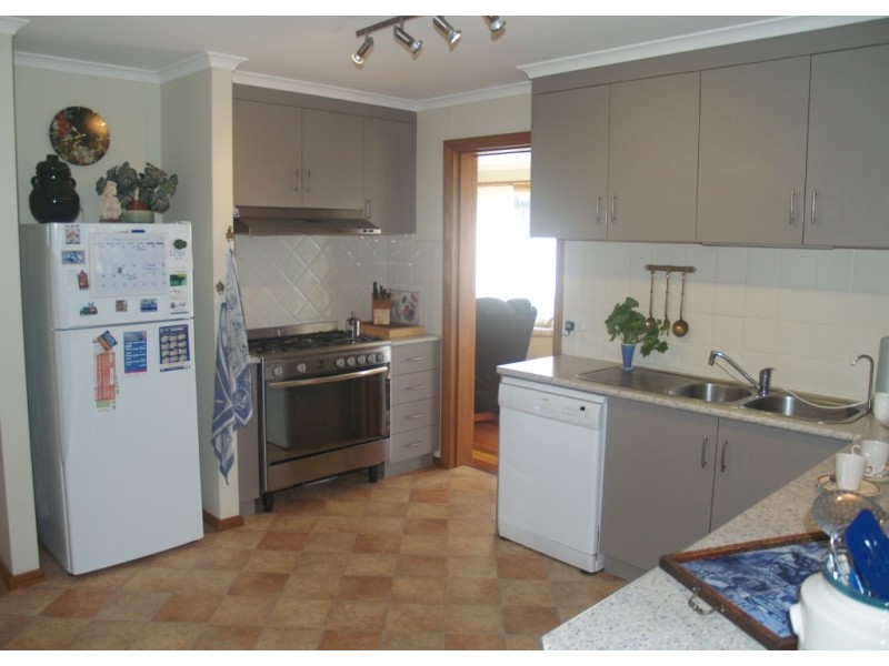 38 Daisy Hill Rd, Bega NSW 2550