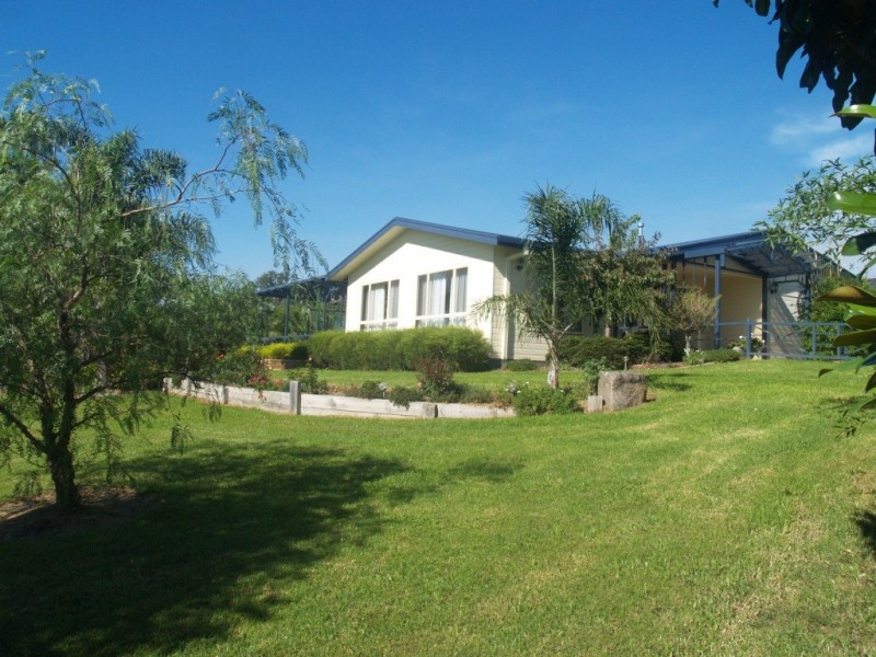 38 Daisy Hill Rd, Bega NSW 2550