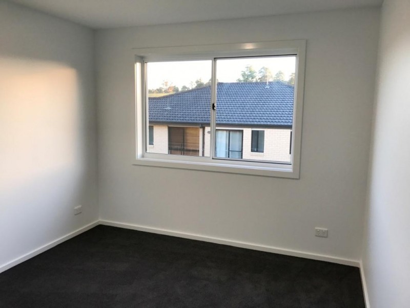 21 Koma Circuit, Bega NSW 2550