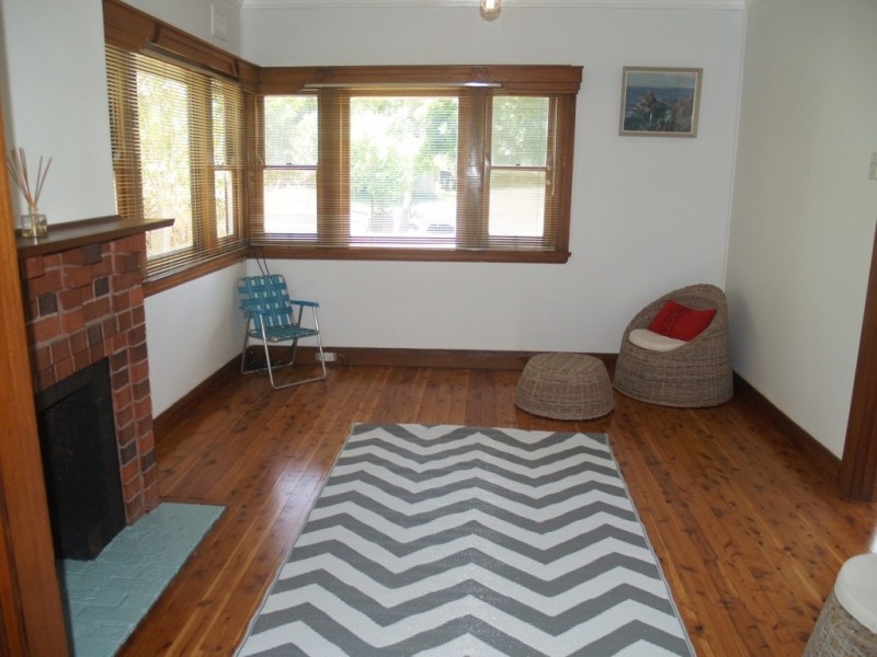 2 Belmore St, Bega NSW 2550