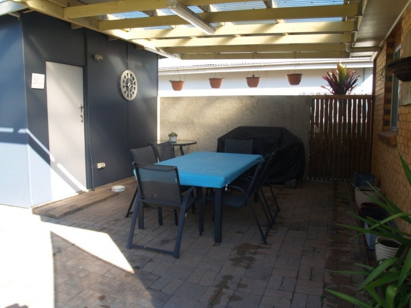 6 Taronga Crescent, Bega NSW 2550