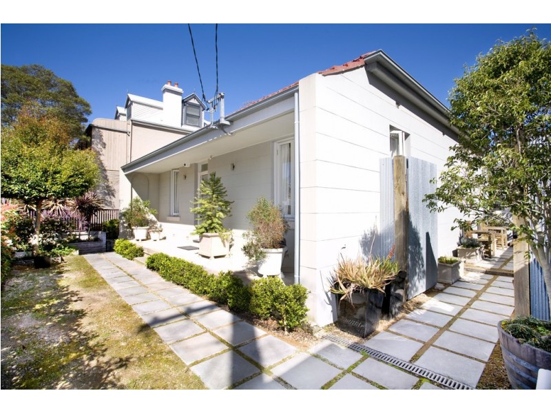 2C Waite Avenue, Balmain NSW 2041