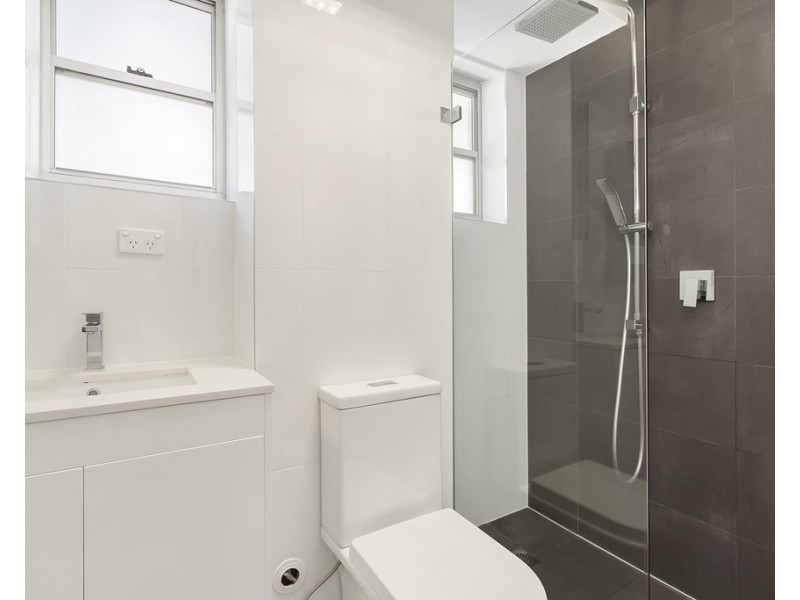 9/18A Ballast Point Road, Birchgrove NSW 2041