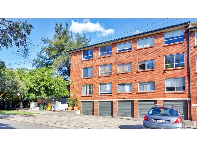 2/18a Ballast Point Road, Birchgrove NSW 2041