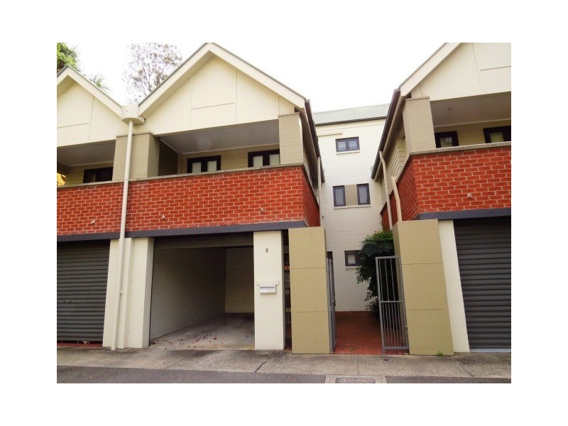 3 Lizzie Webber Place, Birchgrove NSW 2041