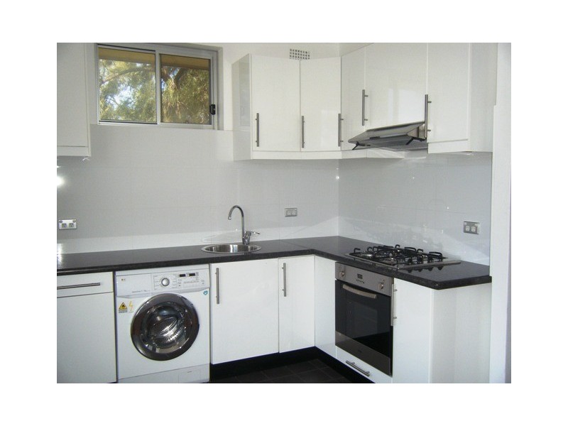 15/18 Ballast Point Road, Balmain NSW 2041