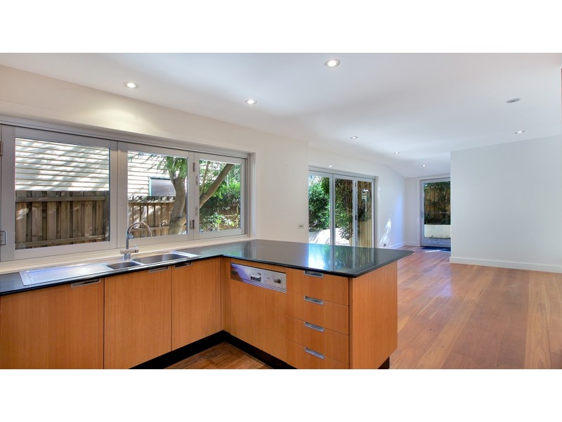 120 Rowntree Street, Birchgrove NSW 2041