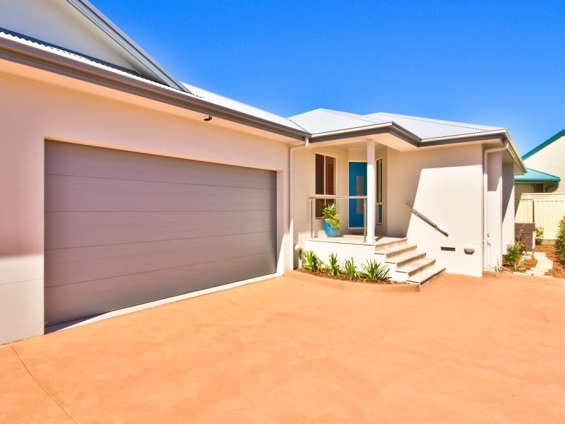 2/133 Booker Bay Rd, Booker Bay NSW 2257