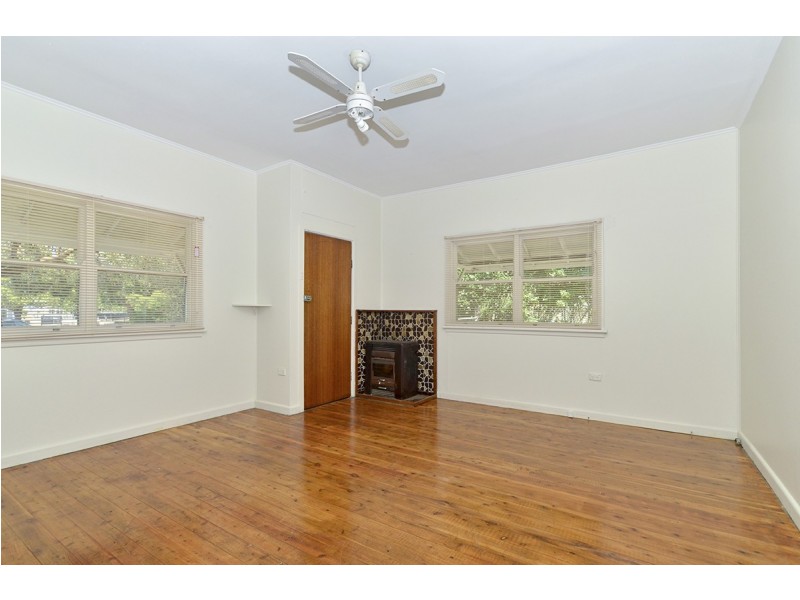 19 Rawson Road, Woy Woy NSW 2256