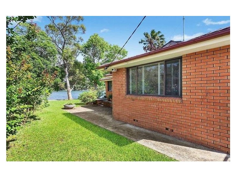 2 Rawson Road, Woy Woy NSW 2256