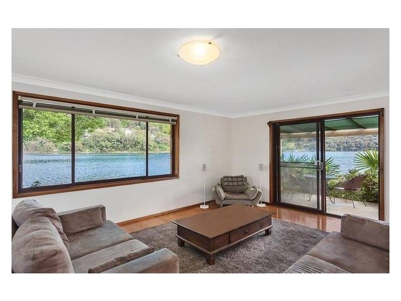2 Rawson Road, Woy Woy NSW 2256