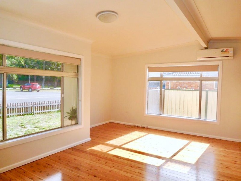 4 Picnic Parade, Ettalong Beach NSW 2257