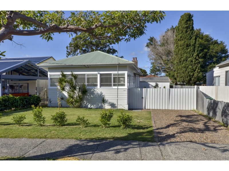 182 Memorial Avenue, Ettalong Beach NSW 2257