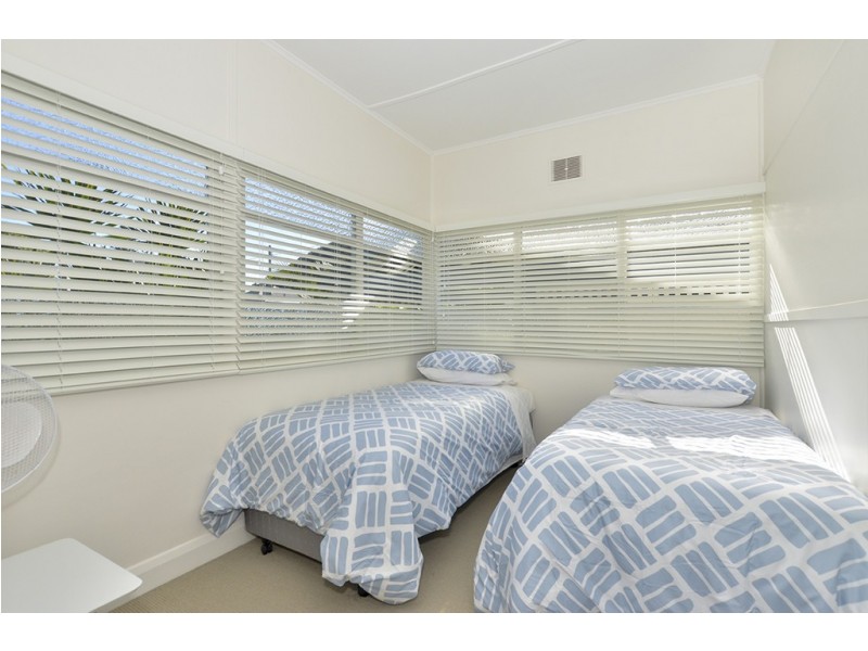 182 Memorial Avenue, Ettalong Beach NSW 2257