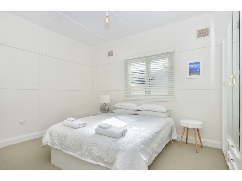 182 Memorial Avenue, Ettalong Beach NSW 2257