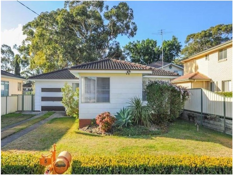5 Winifred Avenue, Umina Beach NSW 2257
