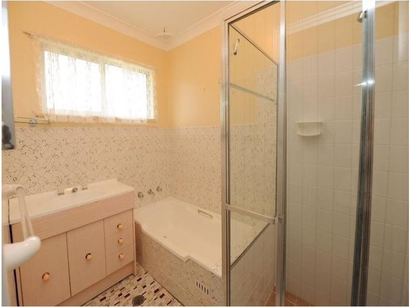 5 Winifred Avenue, Umina Beach NSW 2257