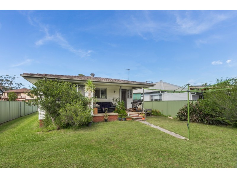 10 Boongala Avenue, Empire Bay NSW 2257