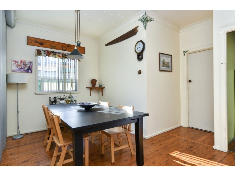 72 Dunalban Avenue, Woy Woy NSW 2256