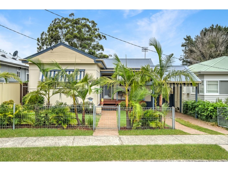 180 Memorial Avenue, Ettalong Beach NSW 2257