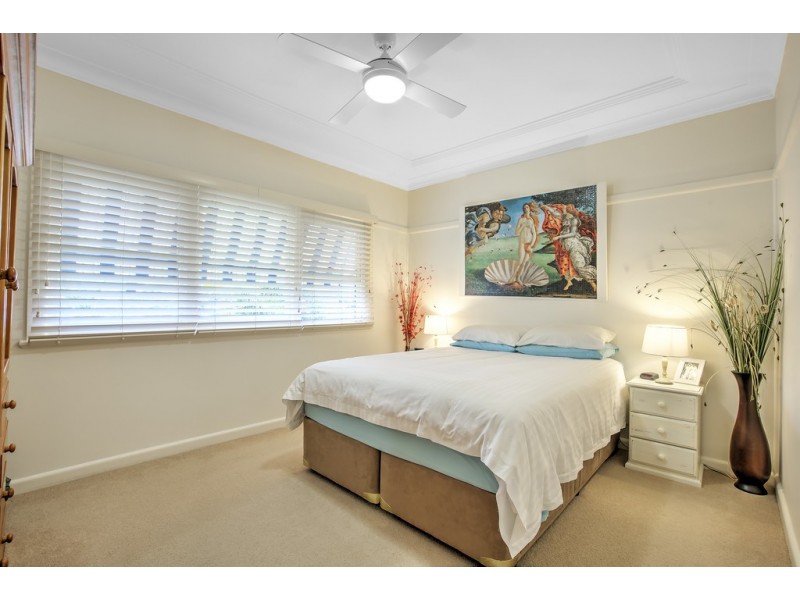 180 Memorial Avenue, Ettalong Beach NSW 2257