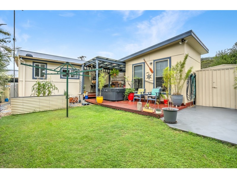 180 Memorial Avenue, Ettalong Beach NSW 2257
