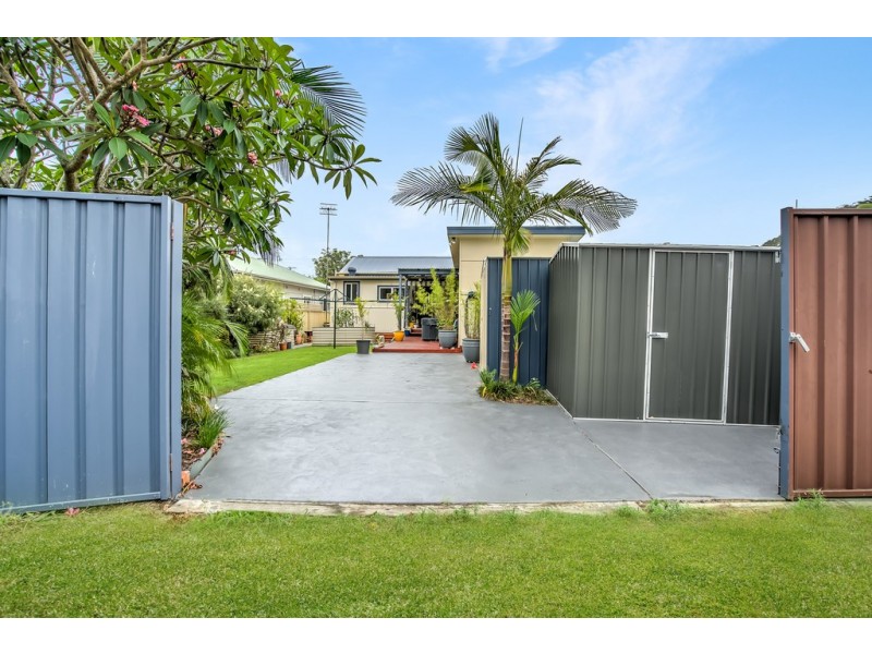 180 Memorial Avenue, Ettalong Beach NSW 2257