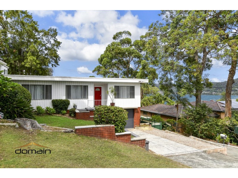 7 Gosford Street, Point Clare NSW 2250
