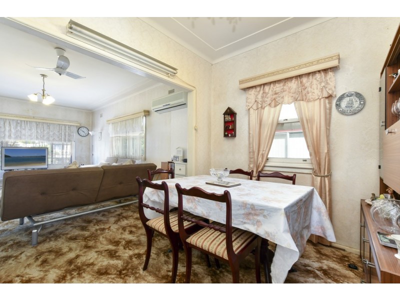 35 McMasters Road, Woy Woy NSW 2256