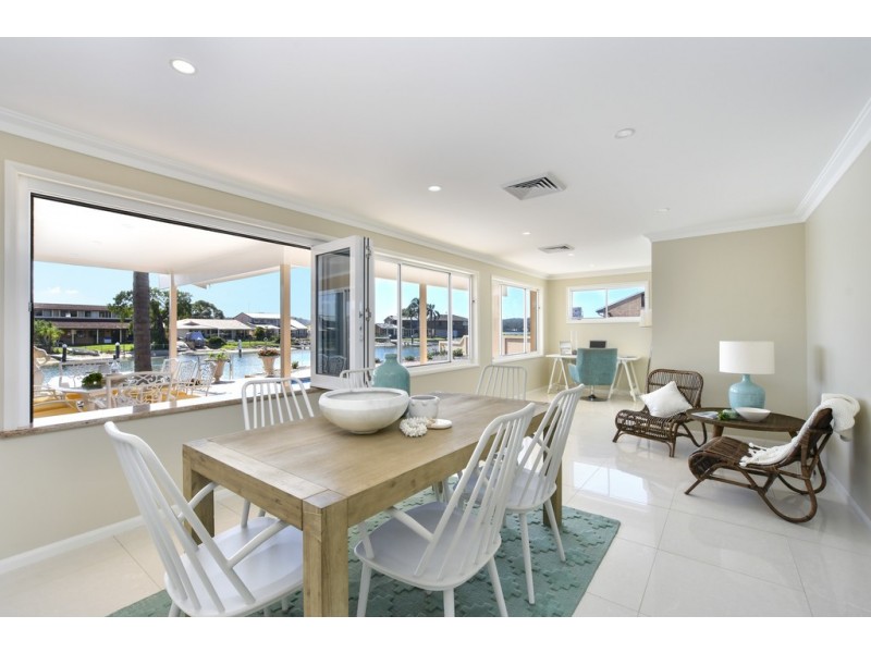 17 Long Arm Parade, St Huberts Island NSW 2257