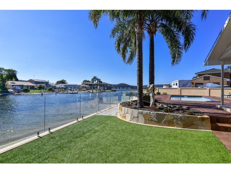 17 Long Arm Parade, St Huberts Island NSW 2257